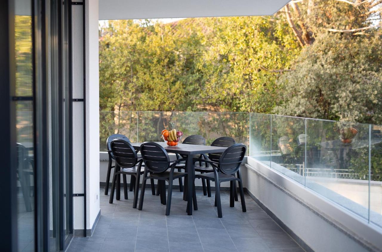 Apartments Perle Малинска Экстерьер фото